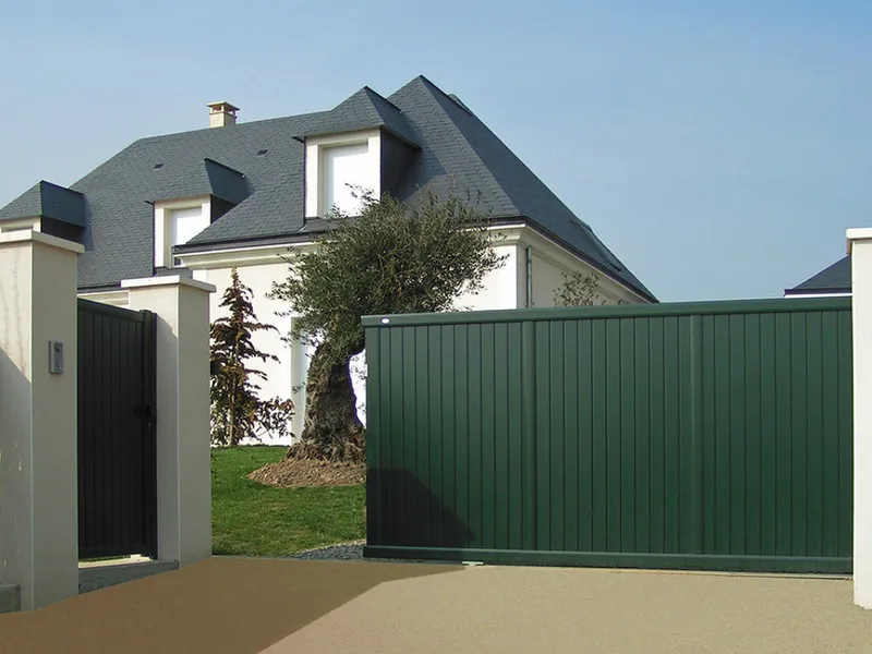 Portails — réalisation CLOSURIA à Besançon et dans le Doubs