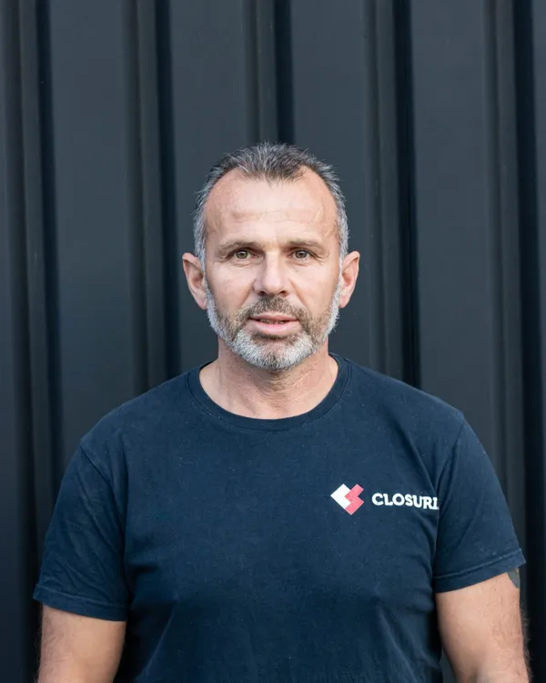 Wylliam, Poseur qualifié chez CLOSURIA
