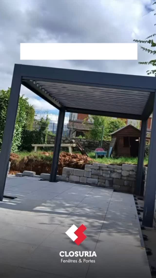 🌿 🌞 Bienvenue dans votre nouvel espace de vie extérieur ! Notre dernière réalisation ? Une pergola bioclimatique sur-mes…